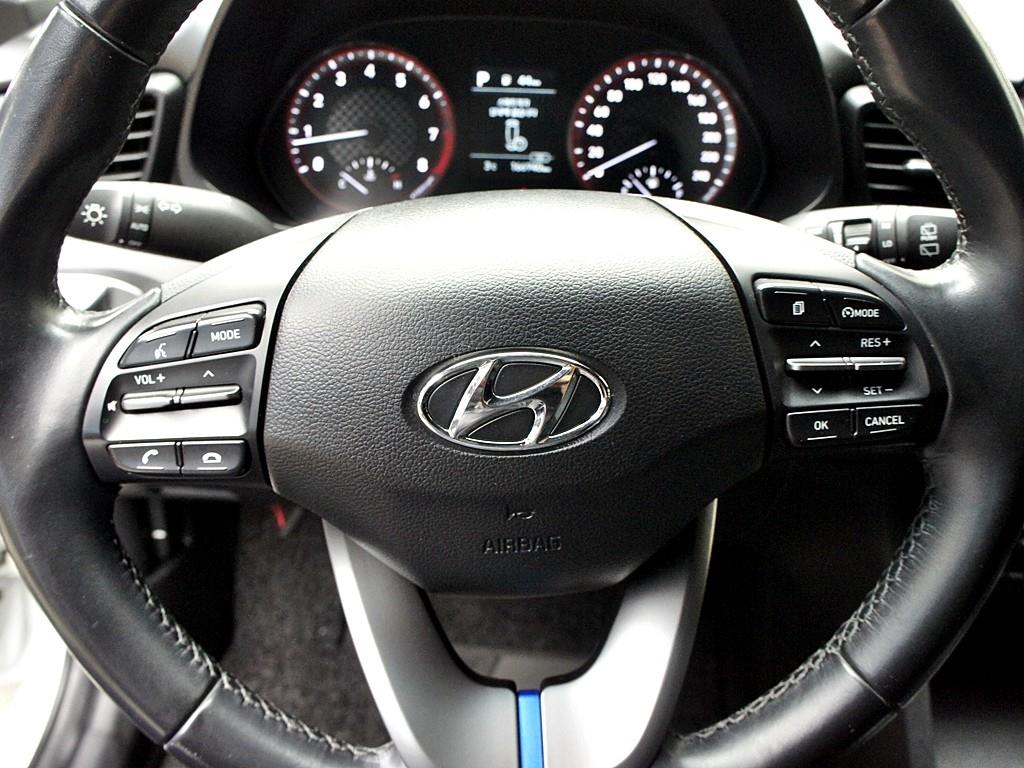 HYUNDAI Veloster 2018 Blanco - Importación desde Corea - HF Imports Iquique - Foto 8