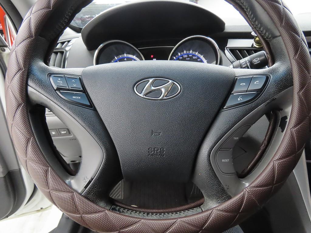 HYUNDAI Sonata - Vista 9