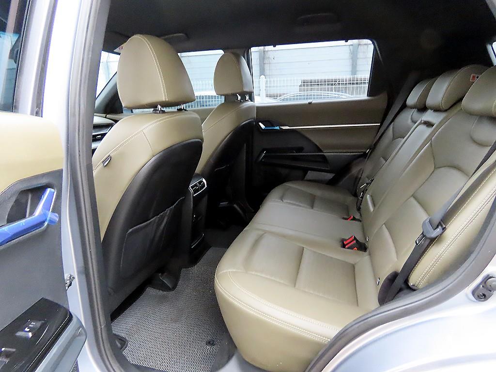 Ssangyong Torres - Vista 6