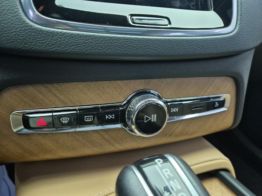 Volvo XC90 - Vista 10