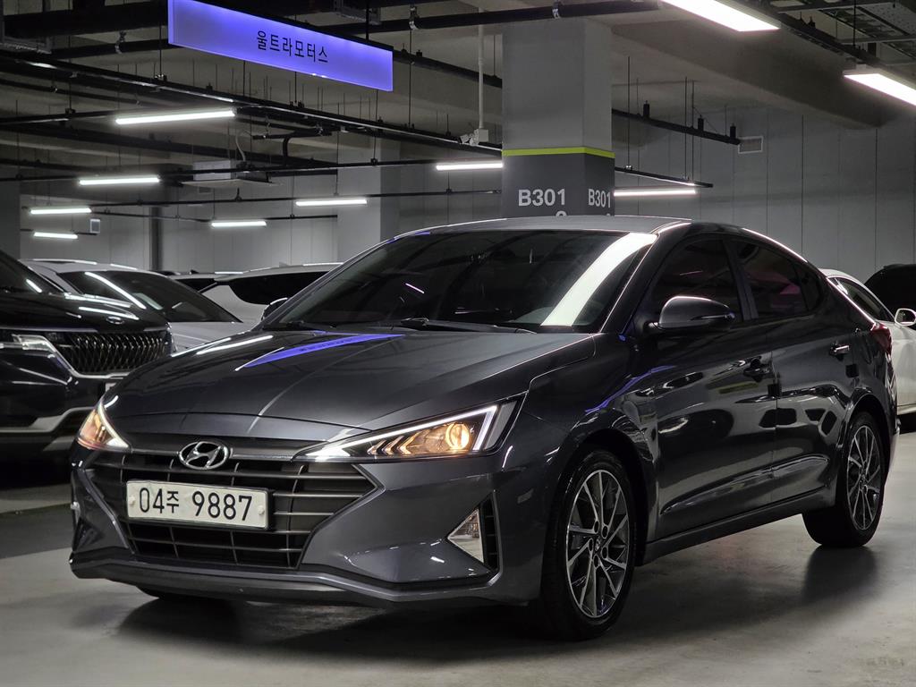 HYUNDAI Avante 2019 Gris - Importación desde Corea - HF Imports Iquique - Foto 1