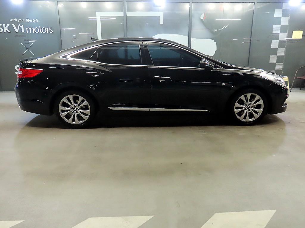 HYUNDAI Grandeur - Vista 3