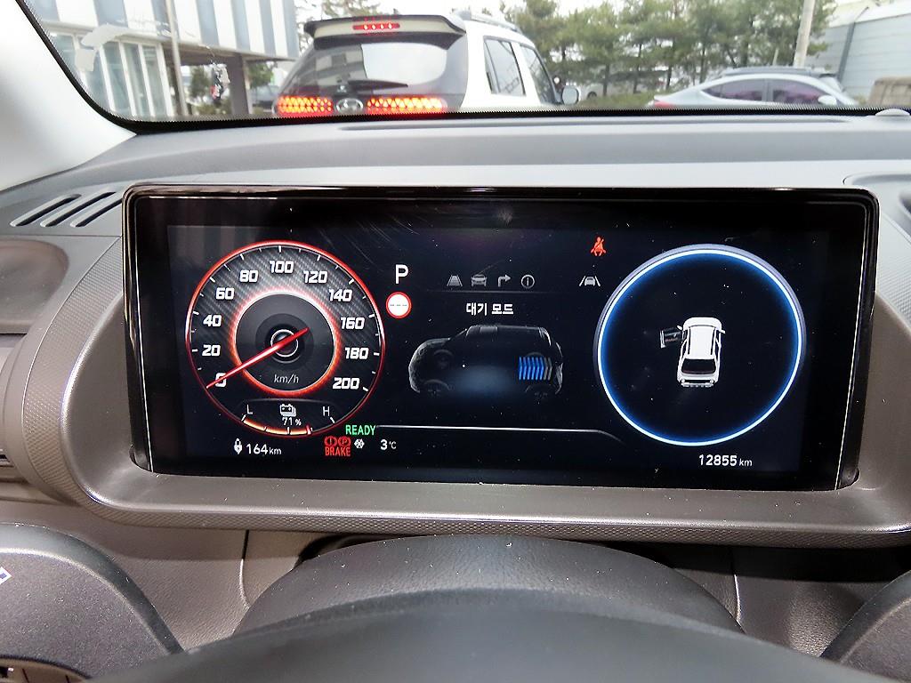 HYUNDAI Casper - Vista 9