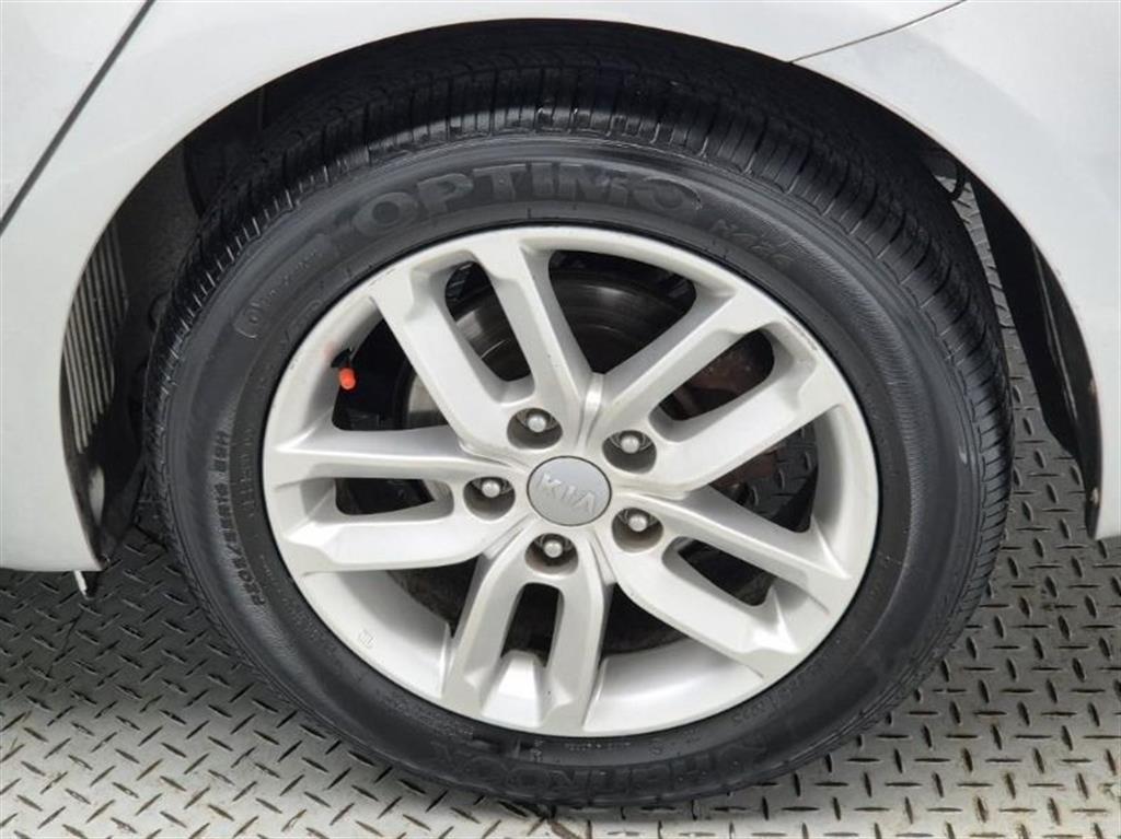 KIA K3 2014 Plateado - Importación desde Corea - HF Imports Iquique - Foto 20