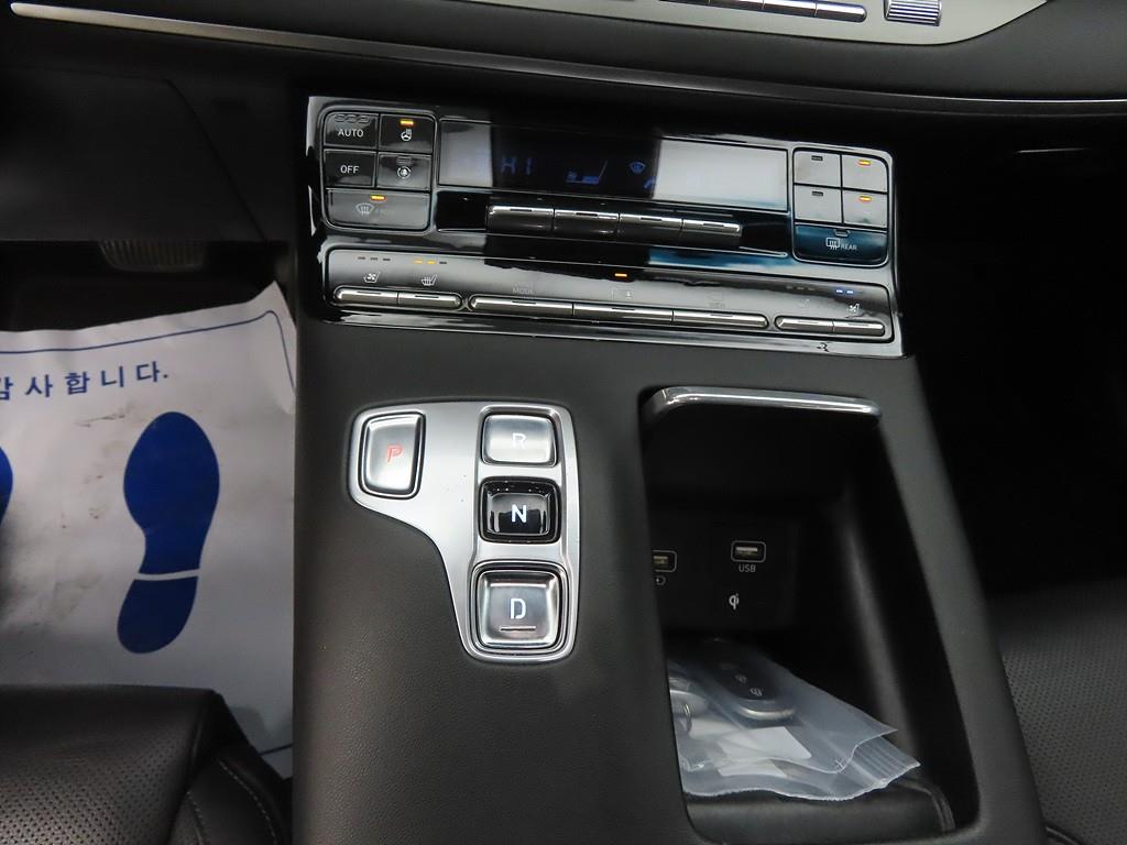 HYUNDAI Grandeur - Vista 11