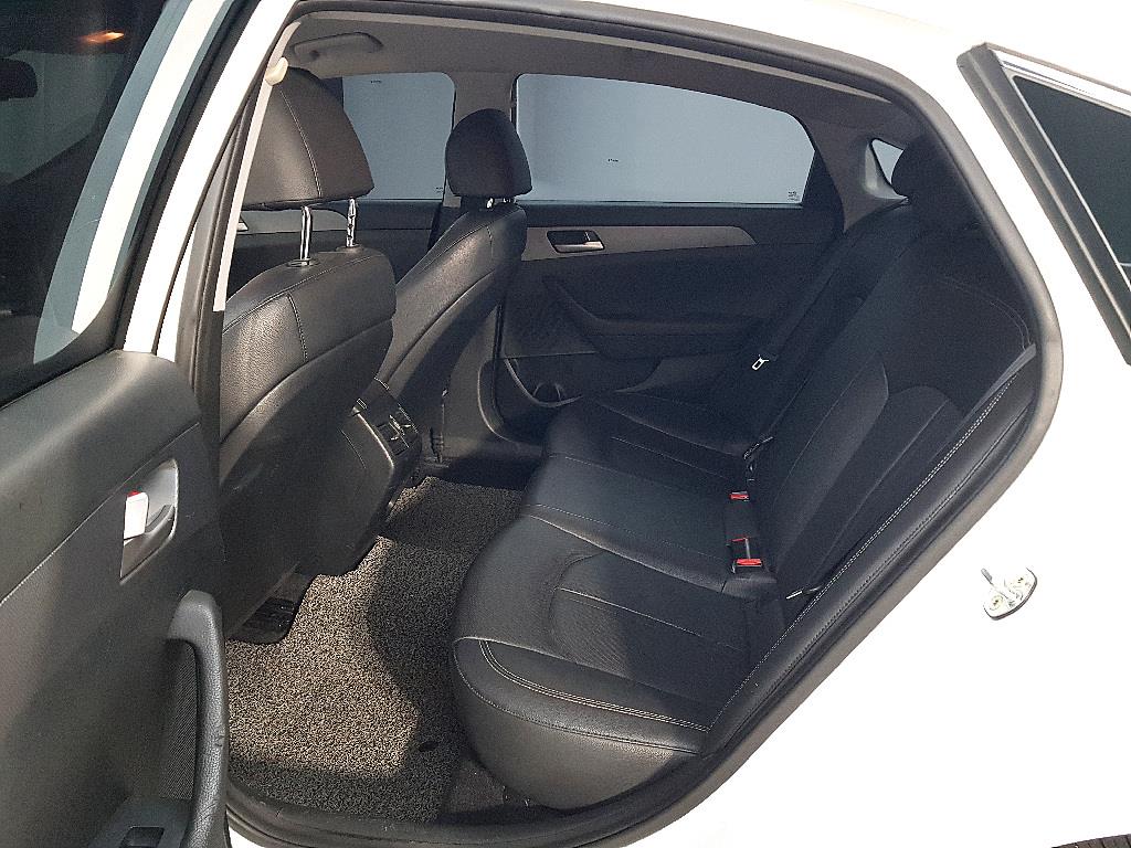 HYUNDAI Sonata - Vista 9