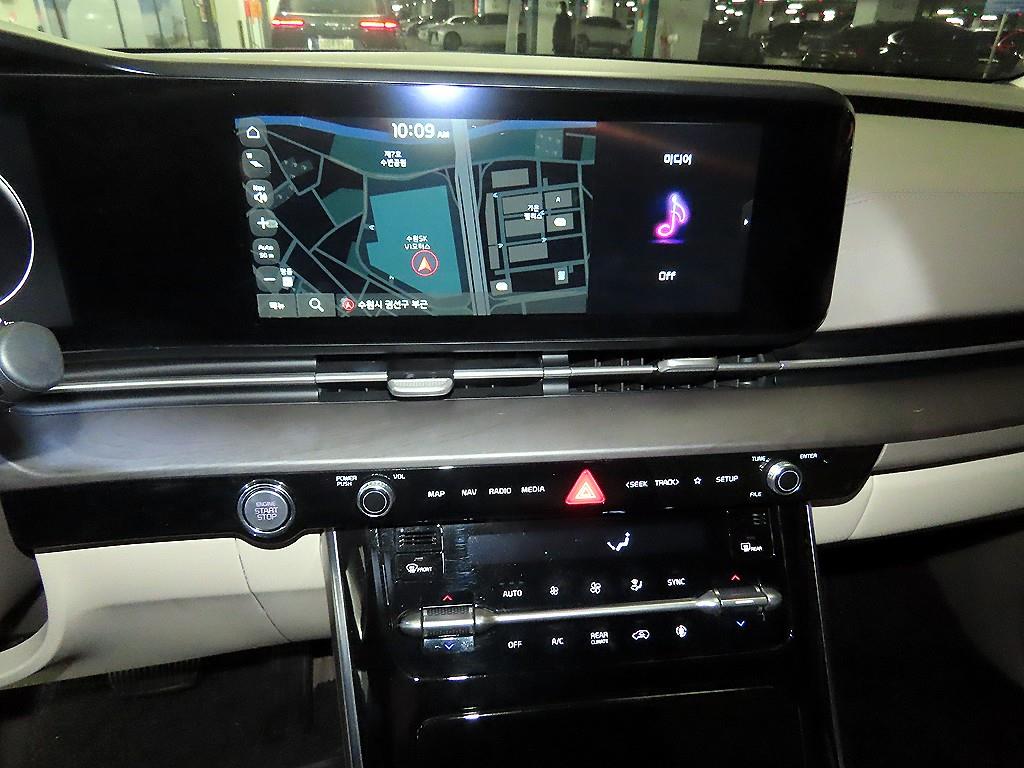 KIA Carnival - Vista 11