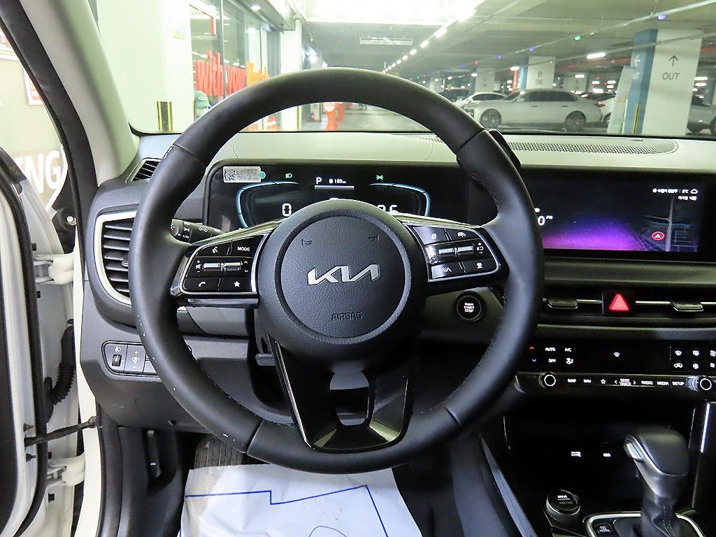 KIA Seltos - Vista 8