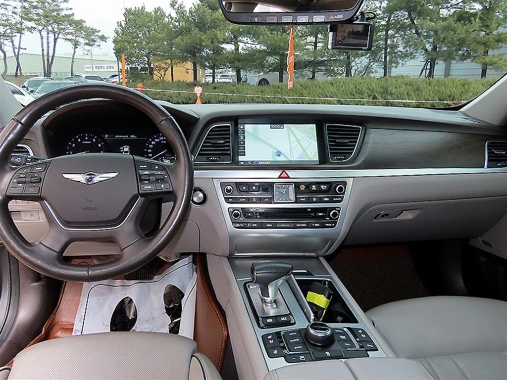 Genesis G80 - Vista 7