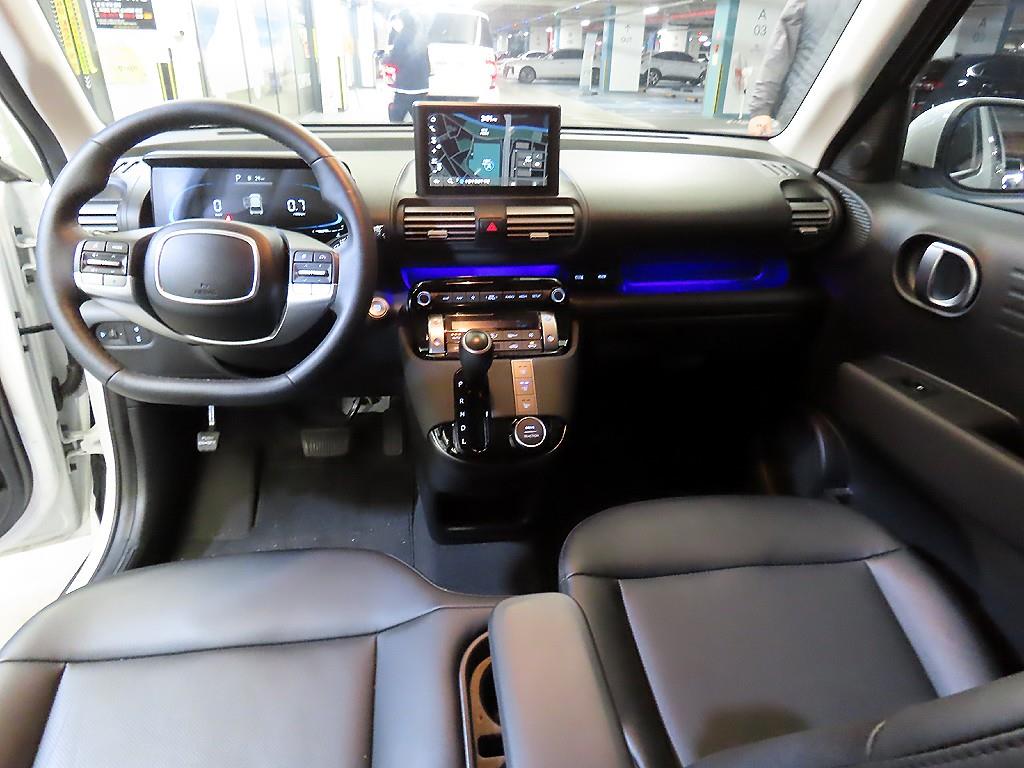 HYUNDAI Casper - Vista 10