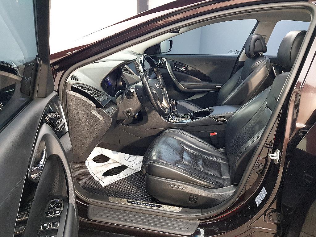 HYUNDAI Grandeur - Vista 8