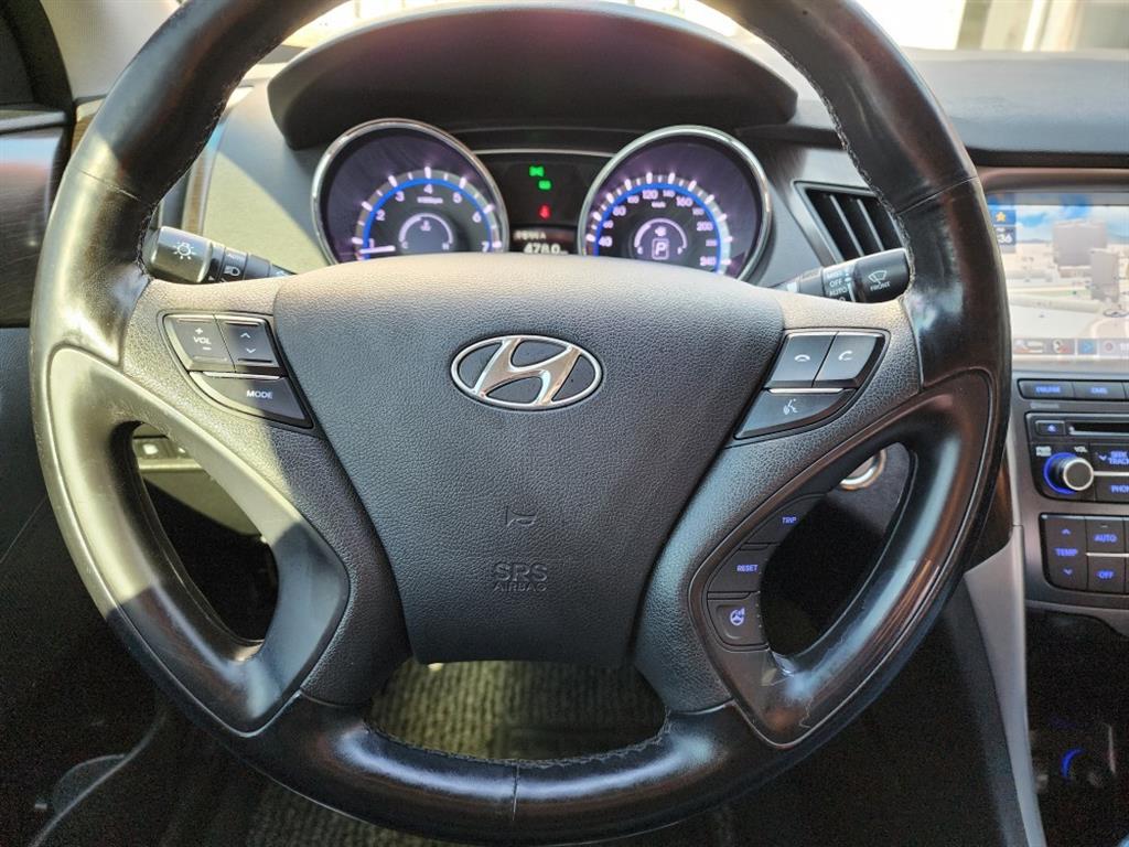 HYUNDAI Sonata - Vista 12