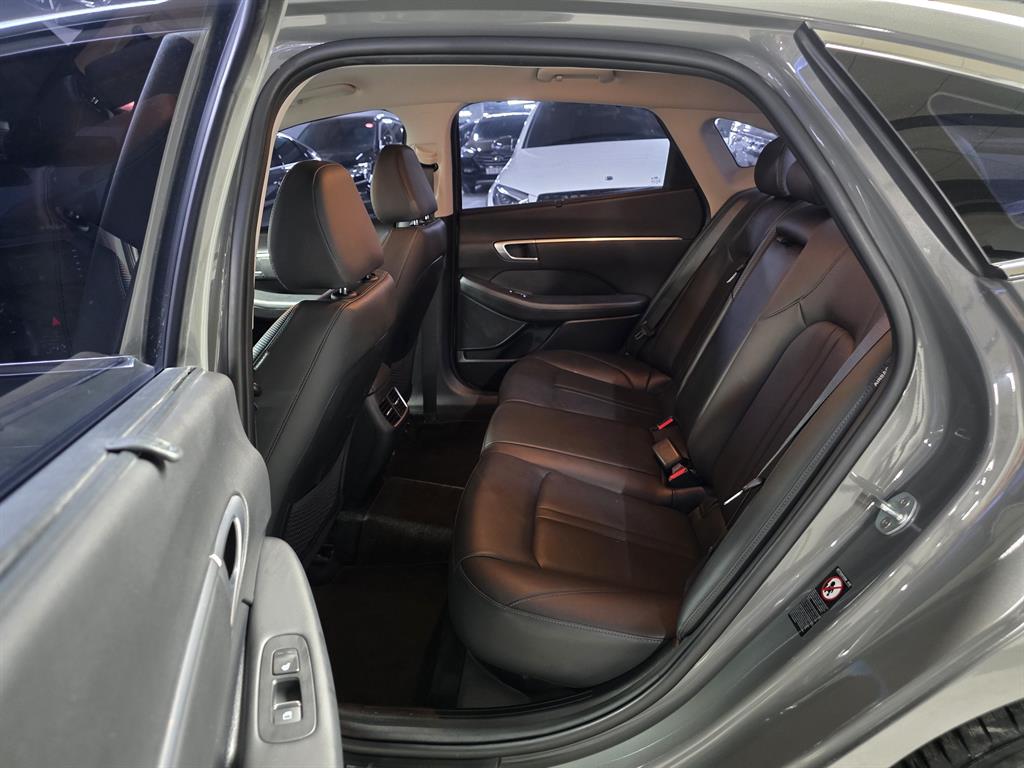 HYUNDAI Sonata - Vista 10