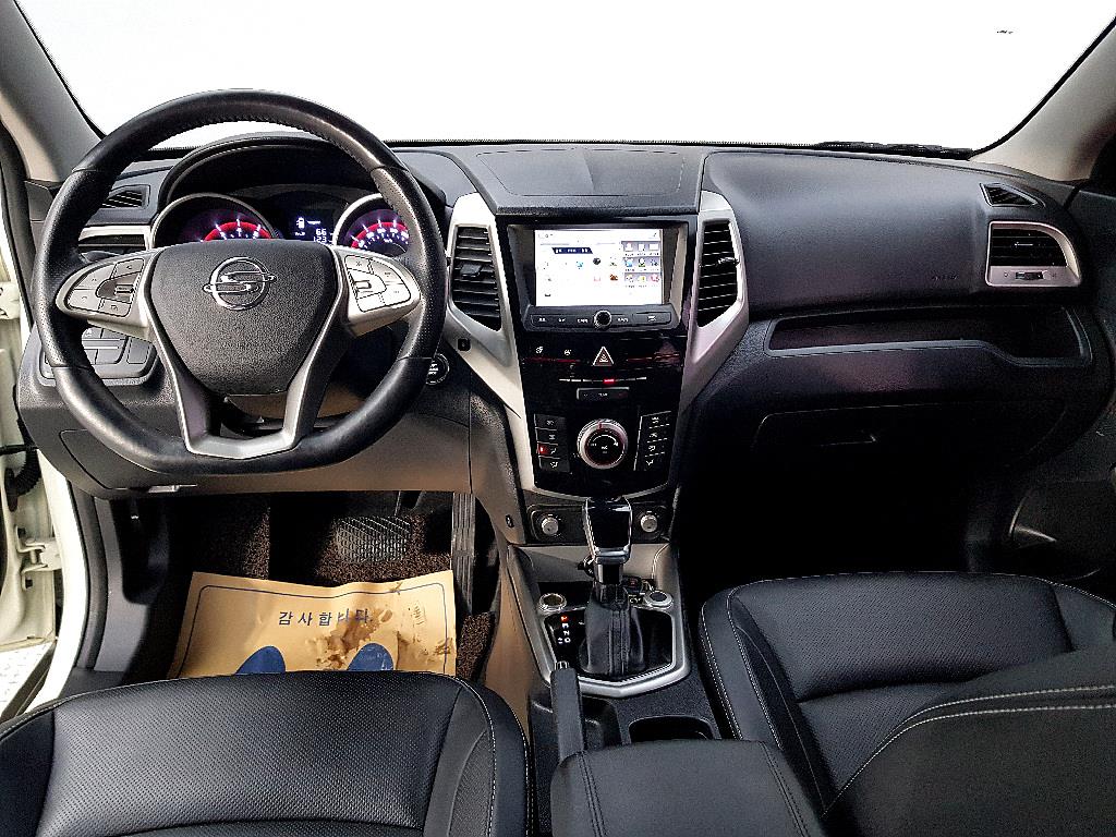 Ssangyong Tivoli - Vista 5