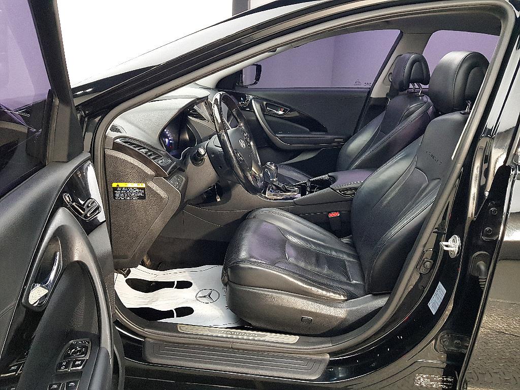 HYUNDAI Grandeur - Vista 8