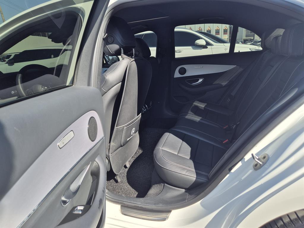 Mercedes Benz E class - Vista 8