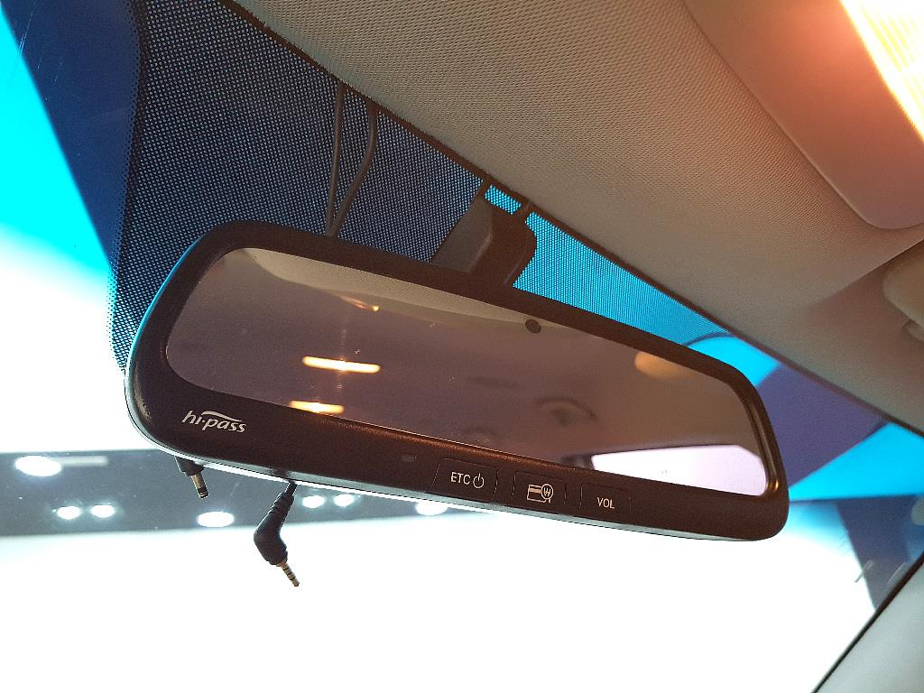 KIA Carnival - Vista 11