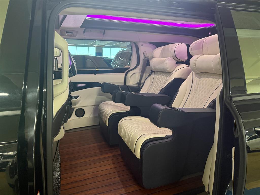 KIA Carnival - Vista 10