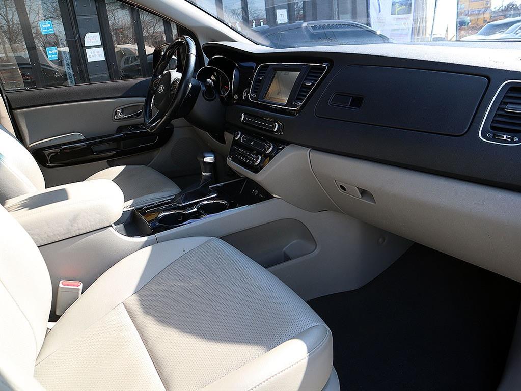 KIA Carnival 2019 Negro - Importación desde Corea - HF Imports Iquique - Foto 13