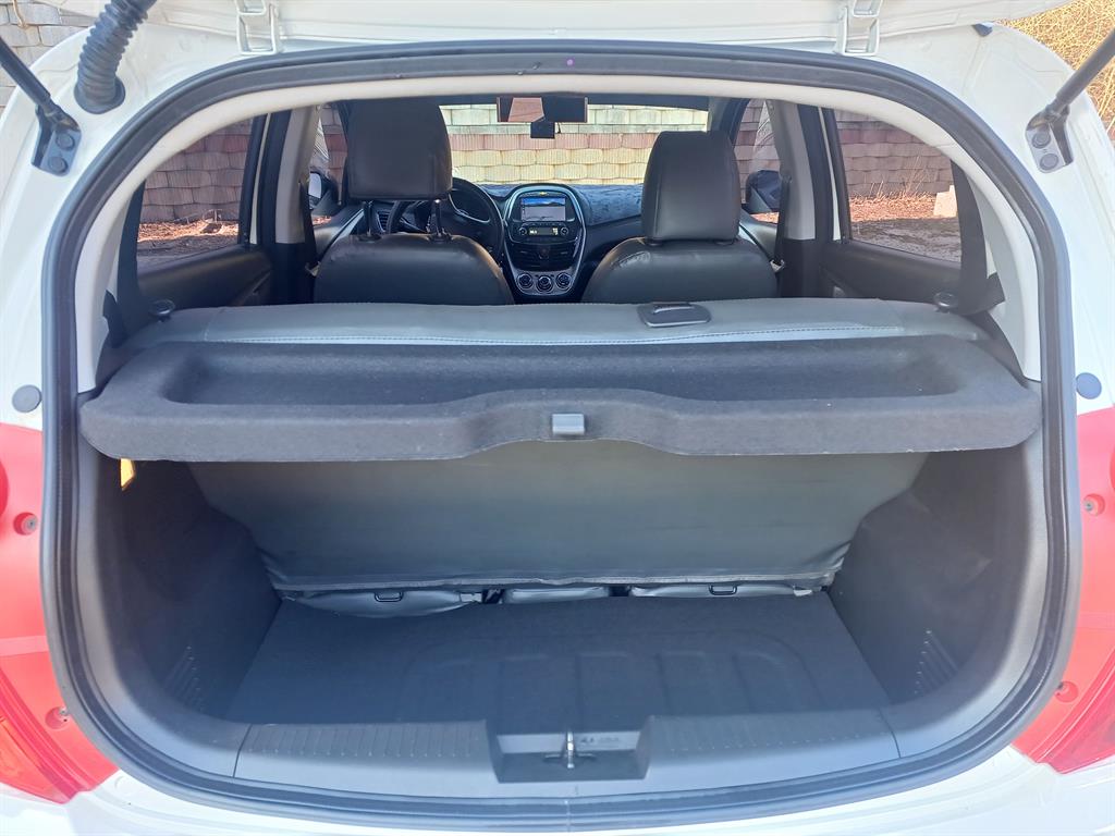 Chevrolet Spark 2018 Blanco - Importación desde Corea - HF Imports Iquique - Foto 17