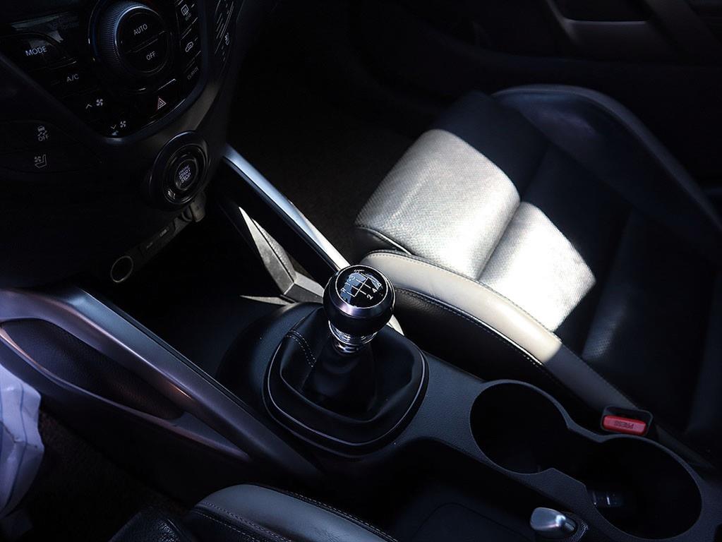 HYUNDAI Veloster 2016 Gris - Importación desde Corea - HF Imports Iquique - Foto 12