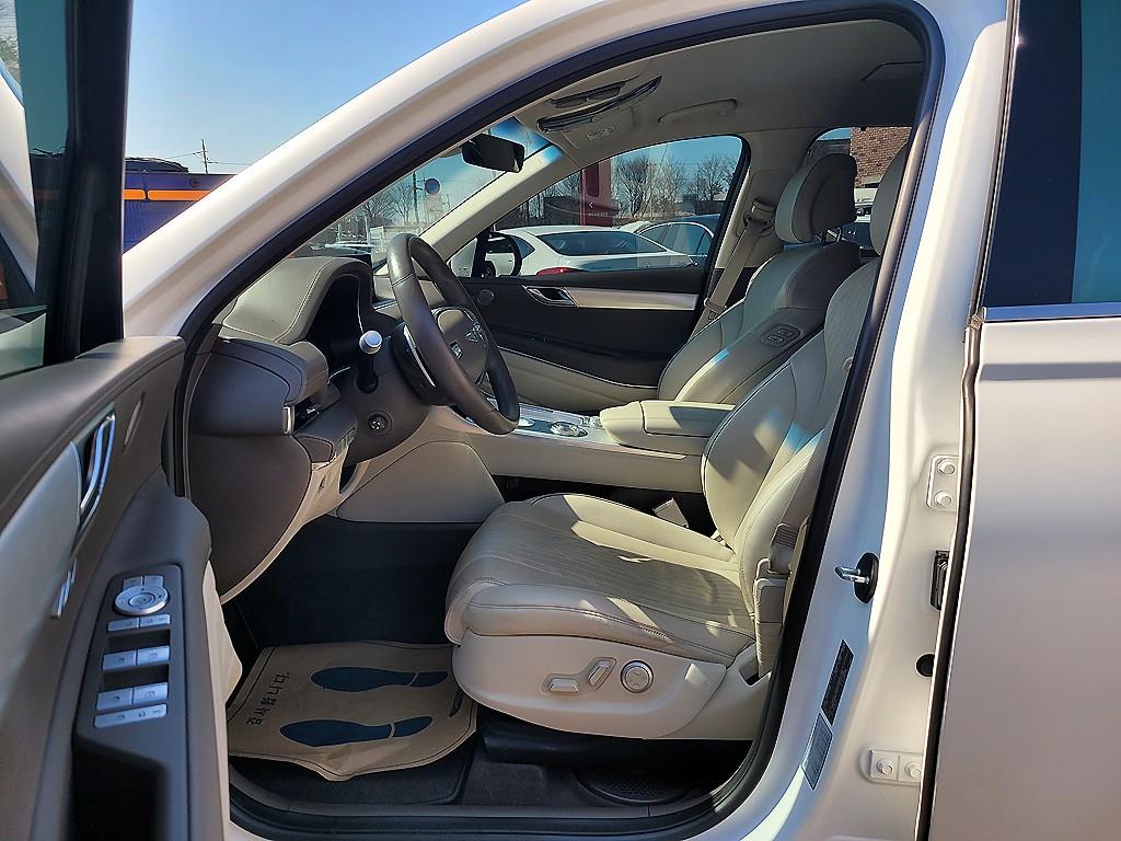 Genesis GV80 - Vista 6