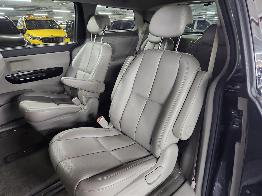 KIA Carnival 2018 Gris - Importación desde Corea - HF Imports Iquique - Foto 19