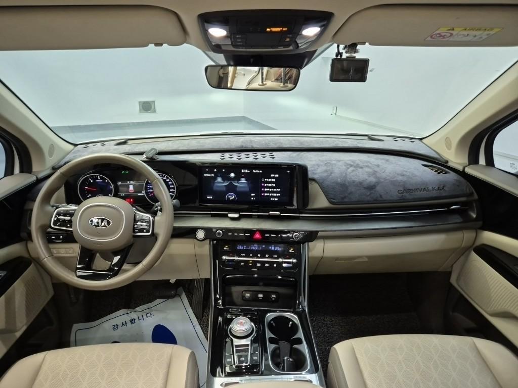 KIA Carnival - Vista 7
