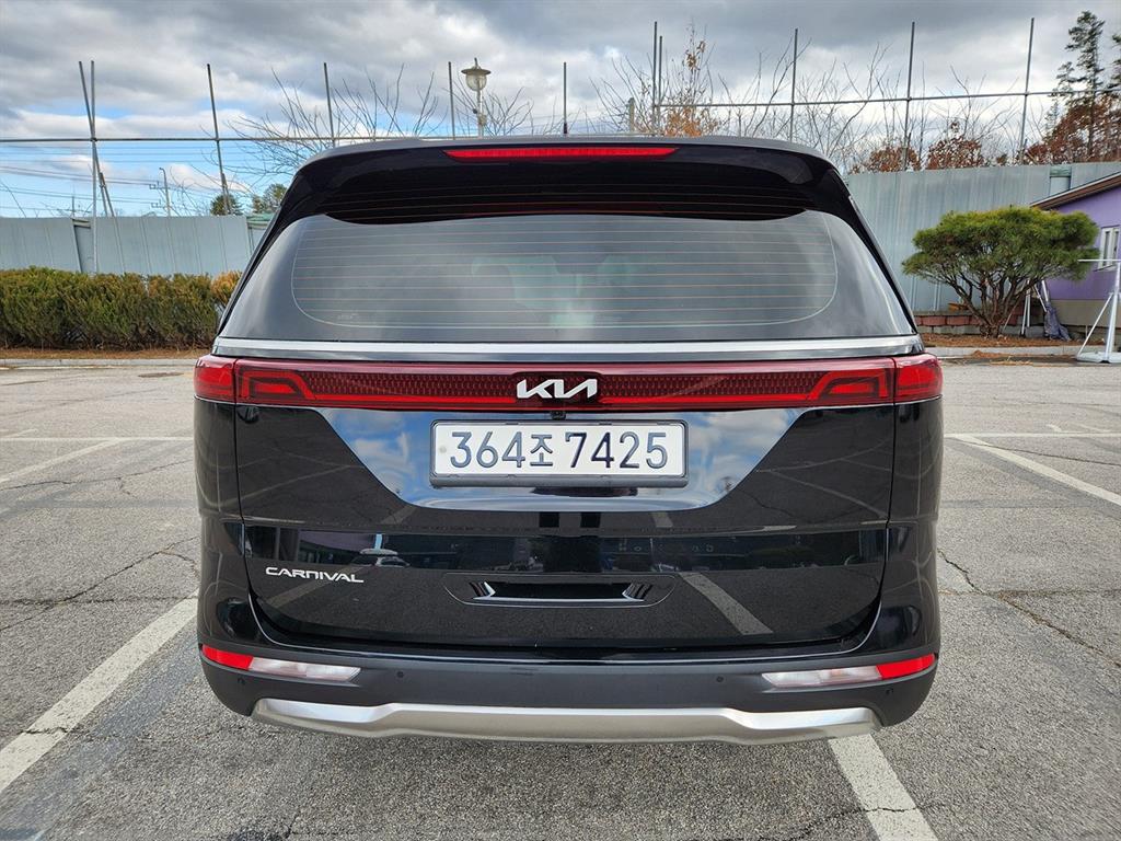 KIA Carnival - Vista 3