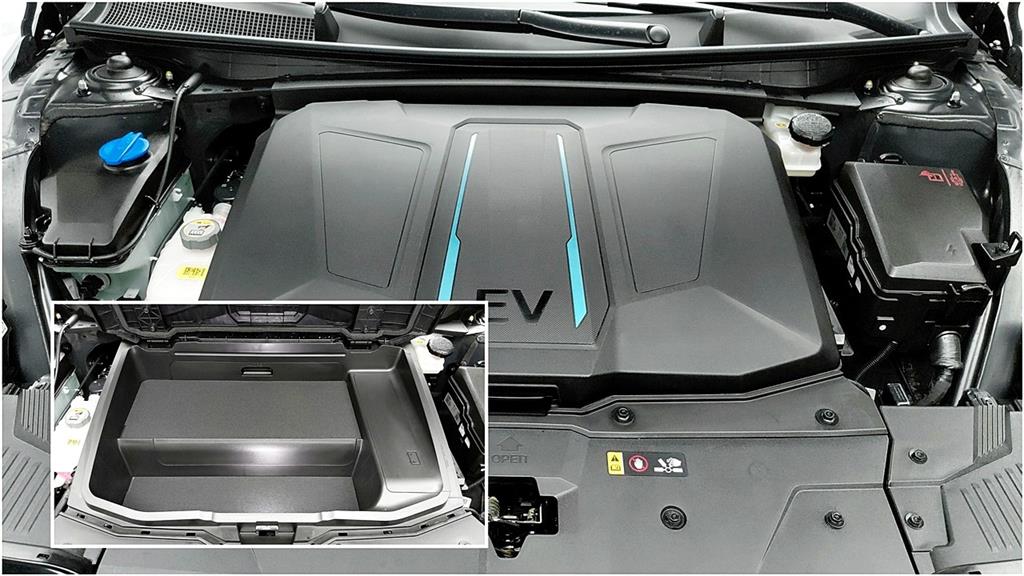 HYUNDAI Ioniq 5 - Vista 6