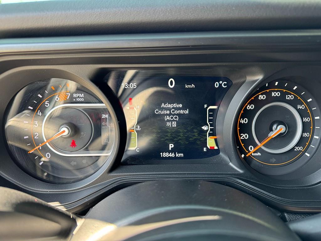 Jeep Wrangler - Vista 8