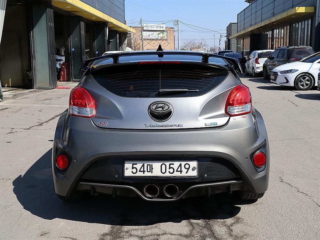 HYUNDAI Veloster - Vista 5