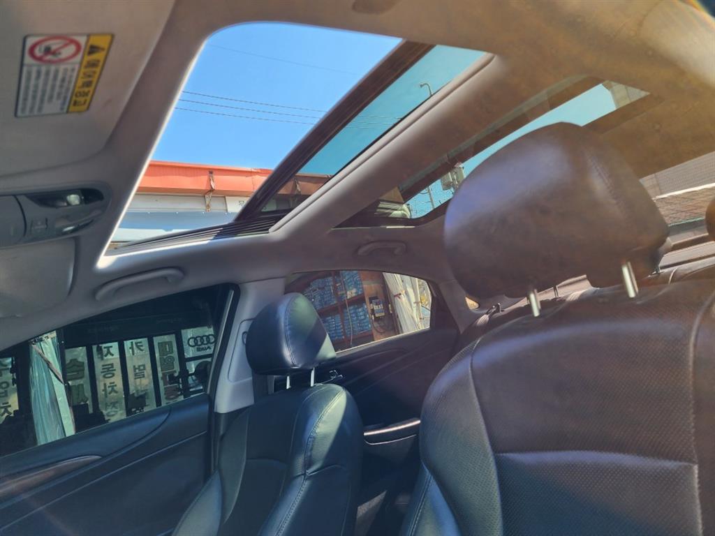 HYUNDAI Sonata - Vista 5