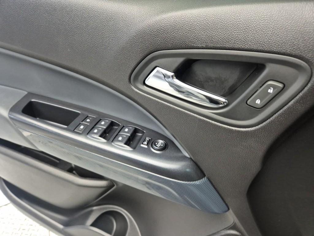 Chevrolet ?Colorado 2021 Negro - Importación desde Corea - HF Imports Iquique - Foto 18