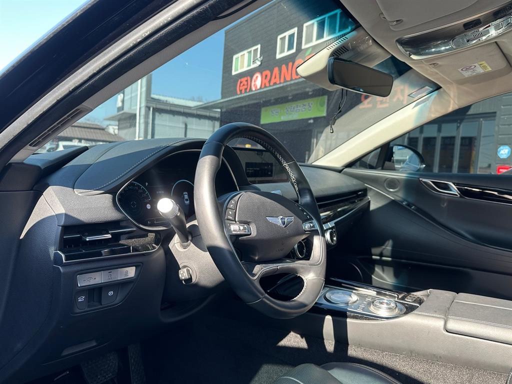 Genesis G80 - Vista 4