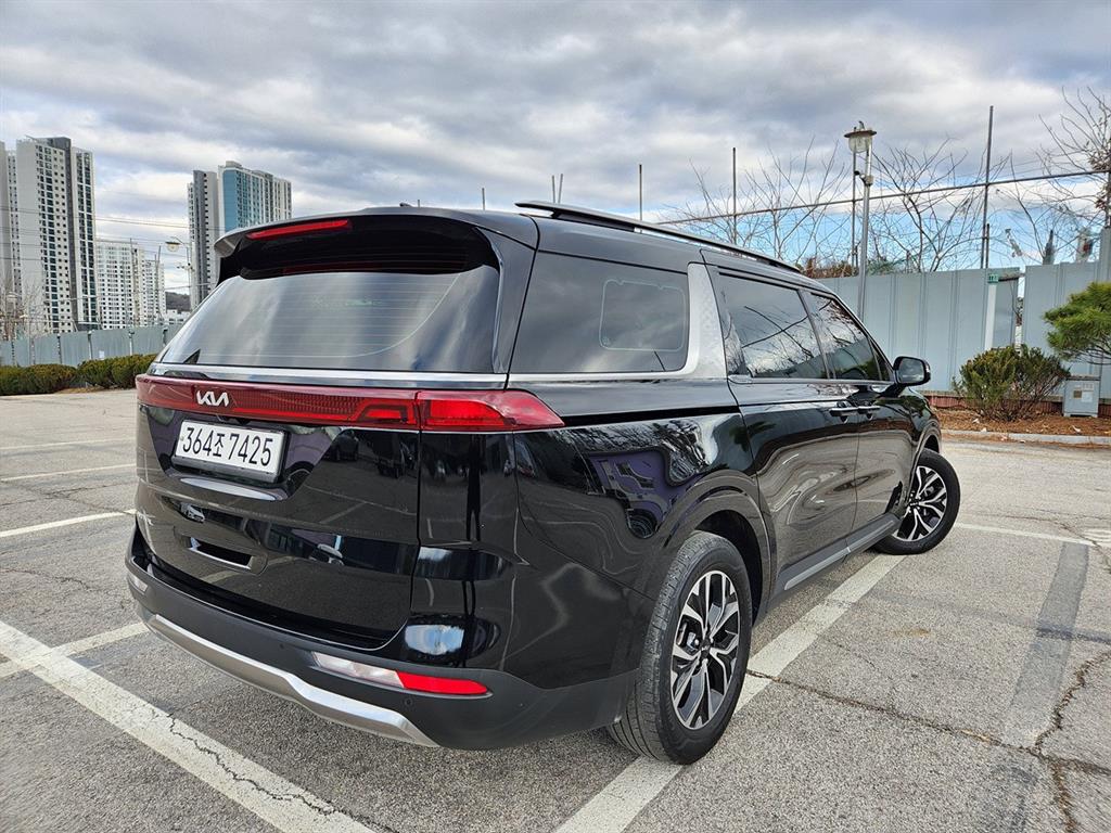 KIA Carnival - Vista 4