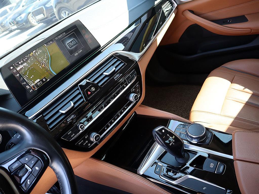 BMW 5 Series 2018 Negro - Importación desde Corea - HF Imports Iquique - Foto 10