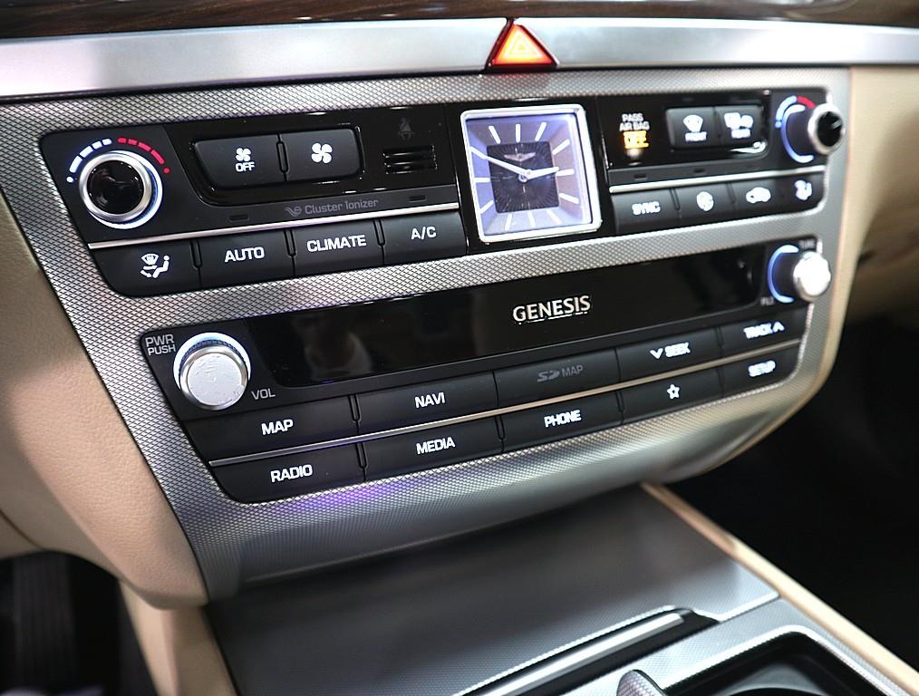 Genesis G80 - Vista 12