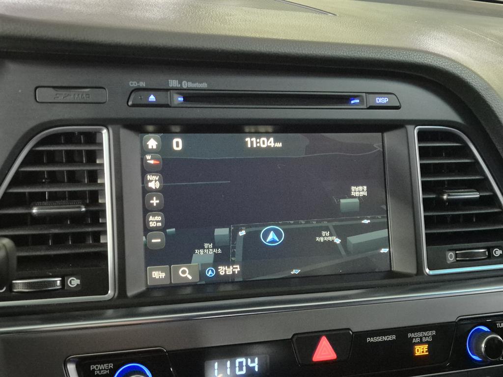 HYUNDAI Sonata - Vista 12