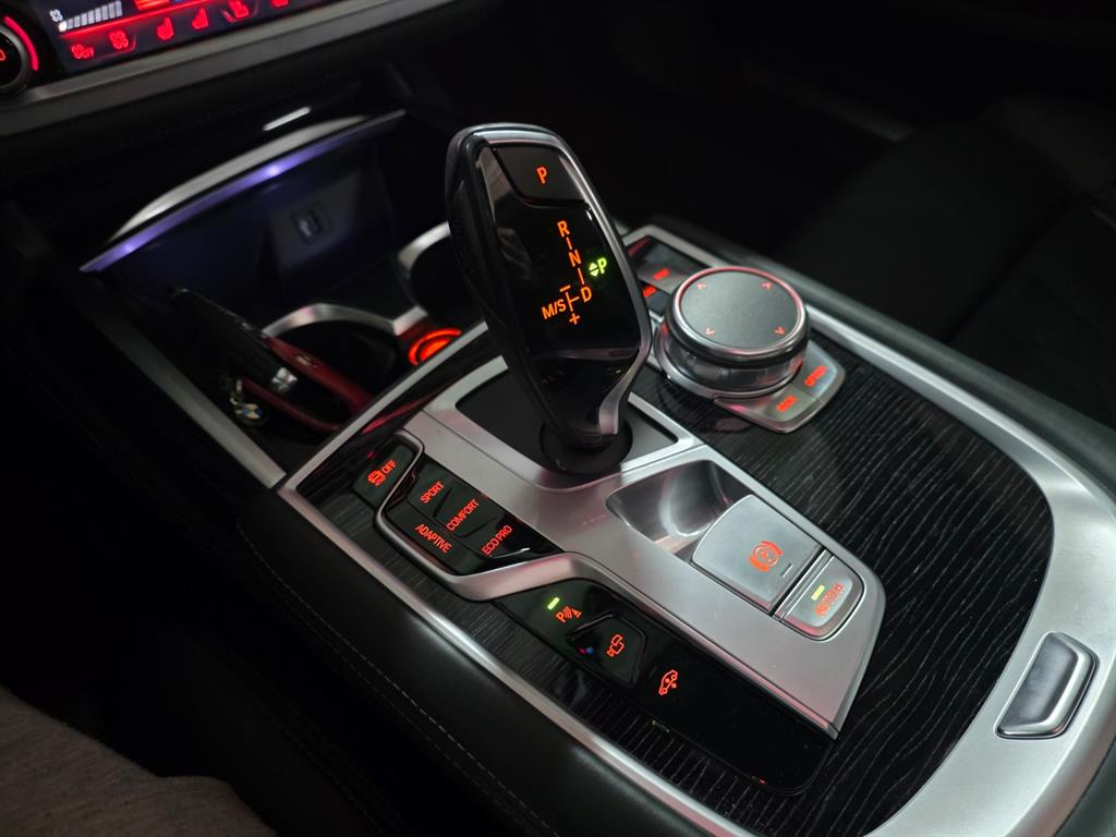 BMW 7 Series 2018 Negro - Importación desde Corea - HF Imports Iquique - Foto 13