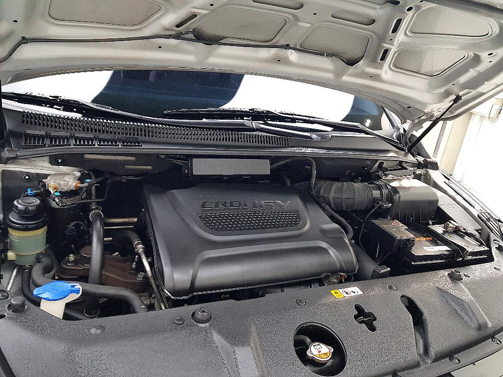 KIA Carnival - Vista 6