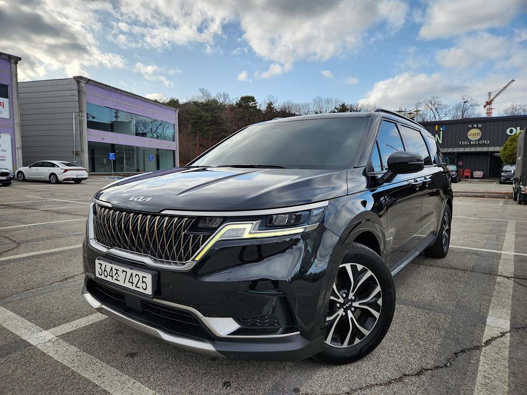 KIA Carnival 2022 Negro - Importación desde Corea - HF Imports Iquique - Foto 1