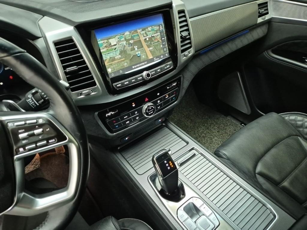 Ssangyong Rexton - Vista 10