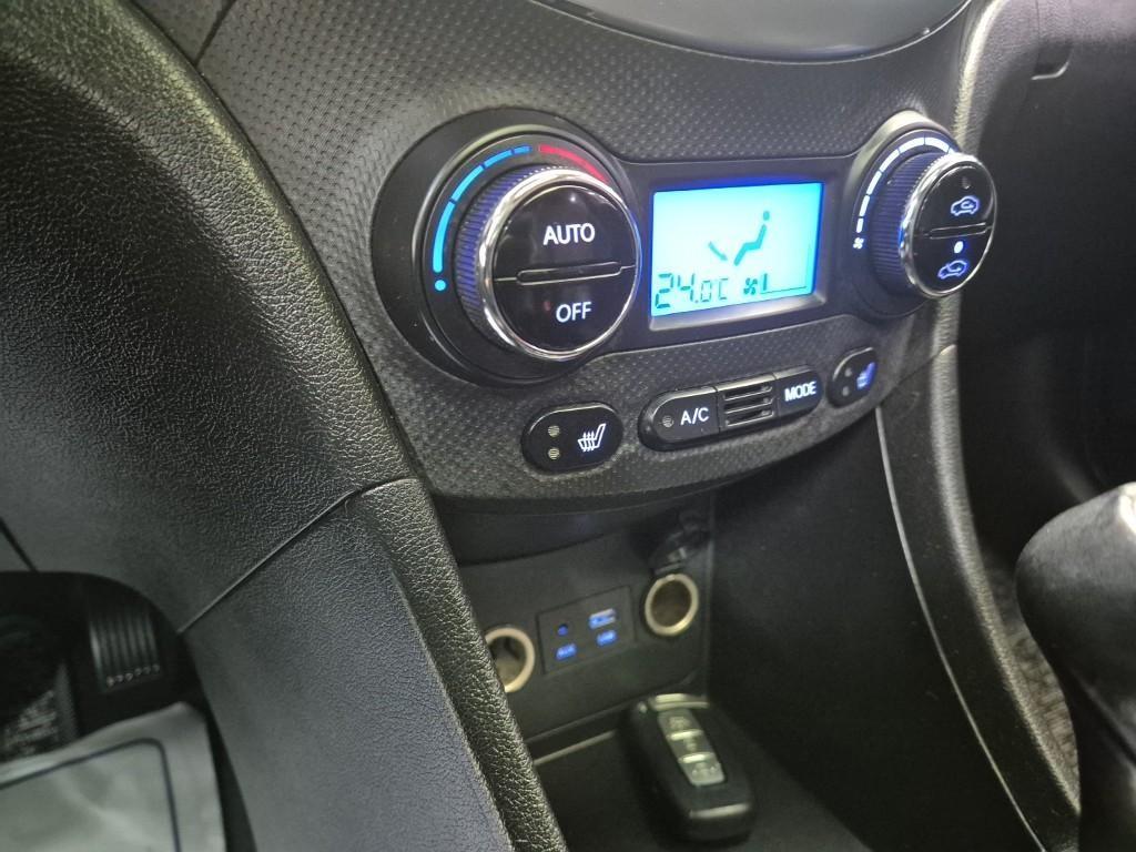 HYUNDAI Accent 2015 Plateado - Importación desde Corea - HF Imports Iquique - Foto 15