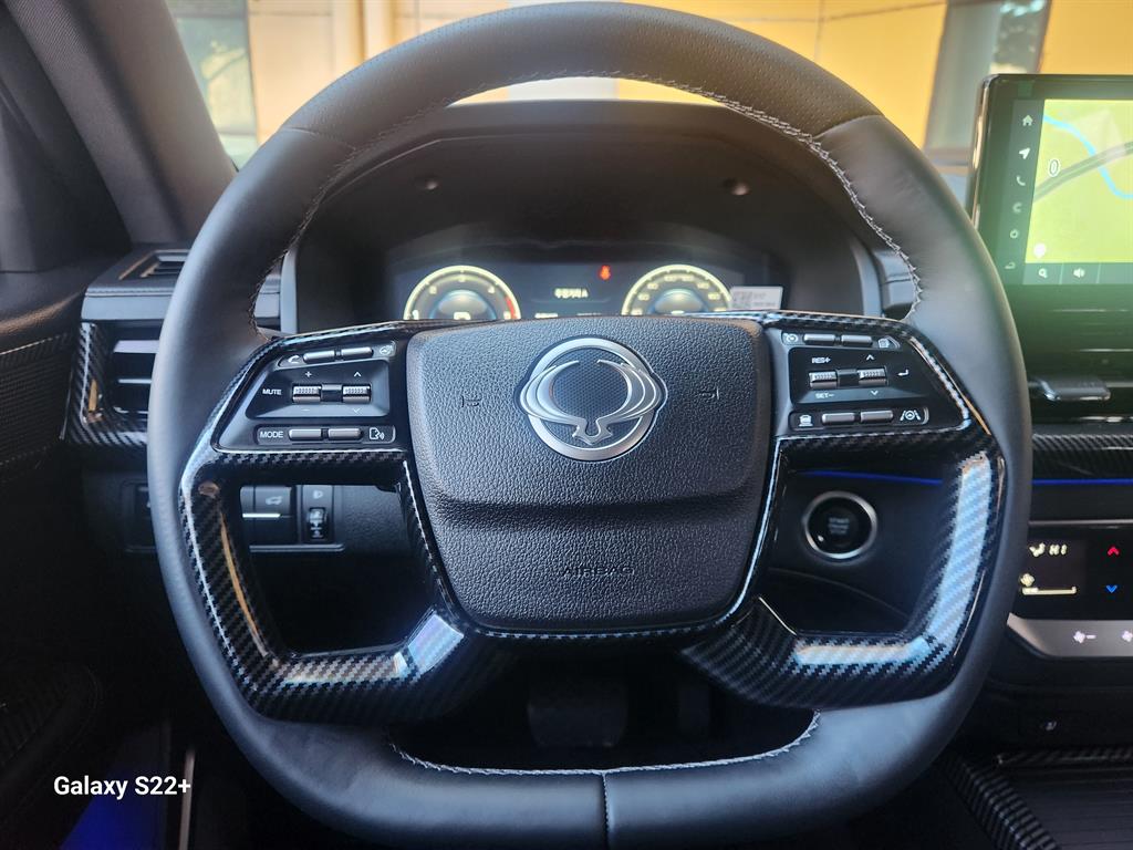 Ssangyong Rexton 2025 Negro - Importación desde Corea - HF Imports Iquique - Foto 13