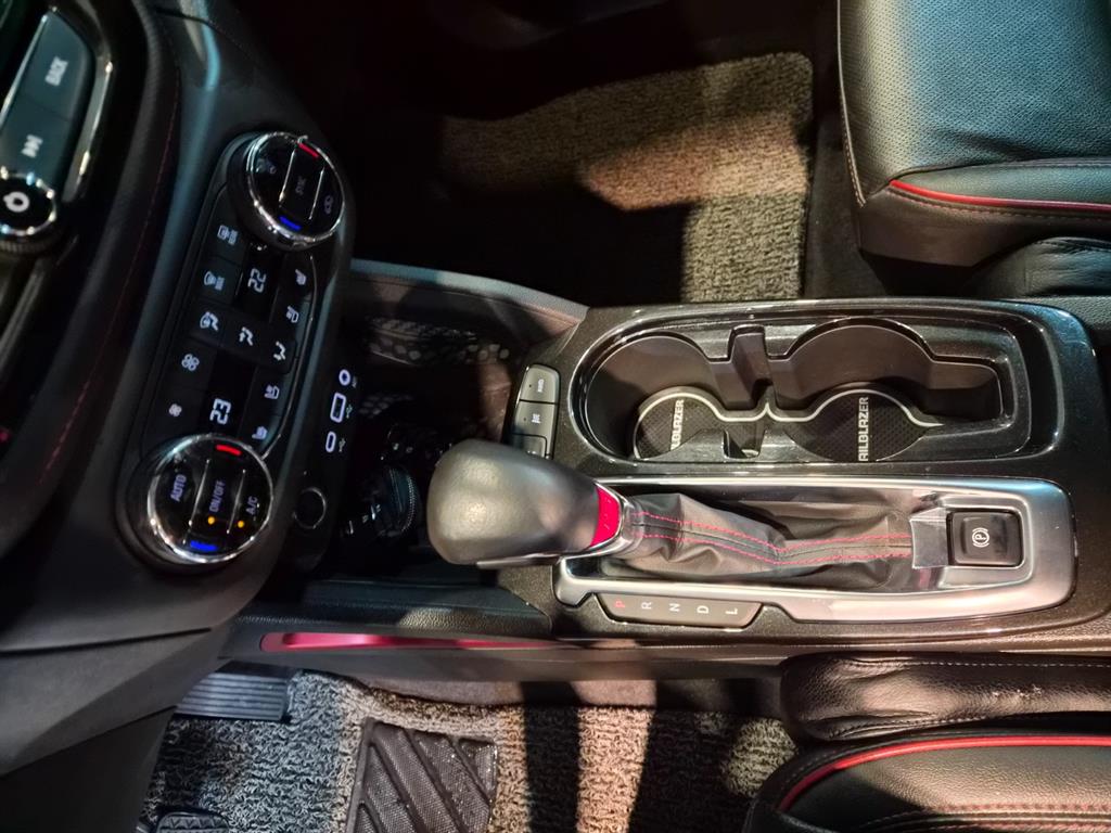 Chevrolet Trail Blazer 2021 Azul - Importación desde Corea - HF Imports Iquique - Foto 13