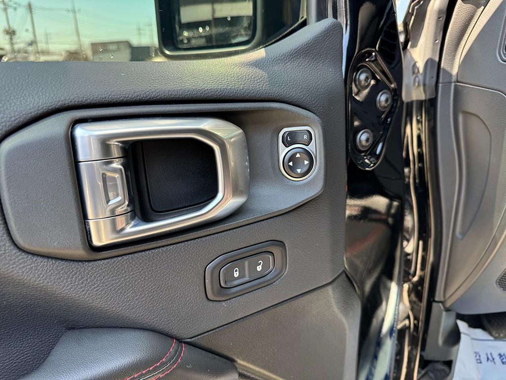 Jeep Wrangler 2024 Negro - Importación desde Corea - HF Imports Iquique - Foto 14