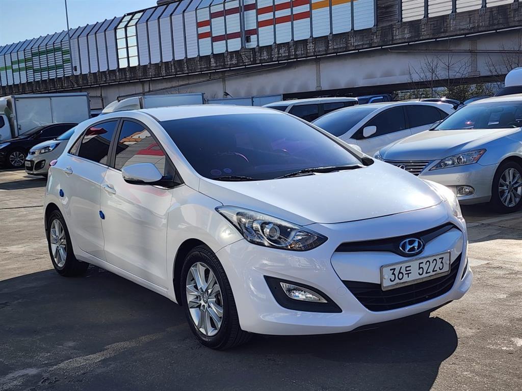 HYUNDAI i30 - Vista 2
