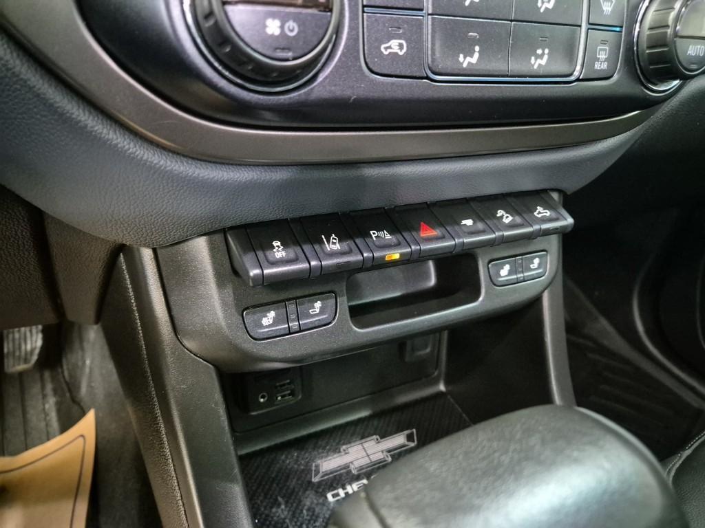 Chevrolet ?Colorado 2021 Negro - Importación desde Corea - HF Imports Iquique - Foto 16