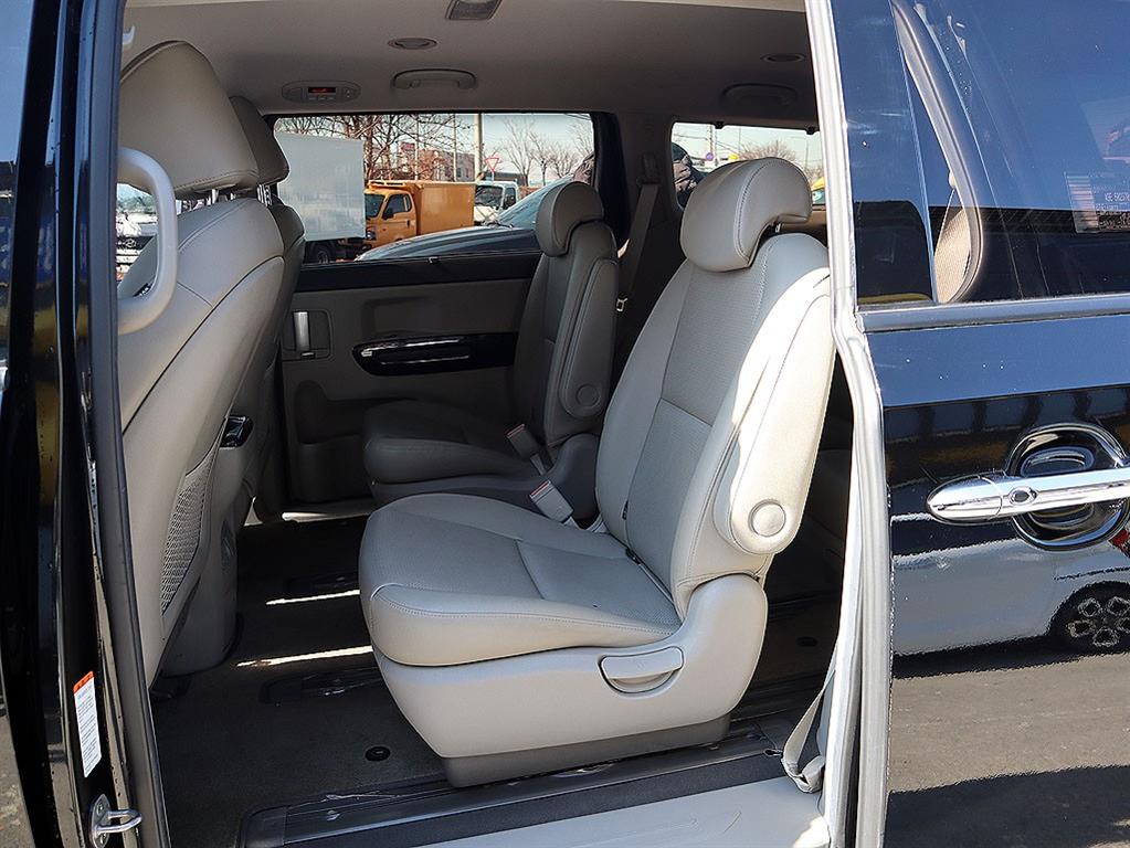 KIA Carnival 2019 Negro - Importación desde Corea - HF Imports Iquique - Foto 7